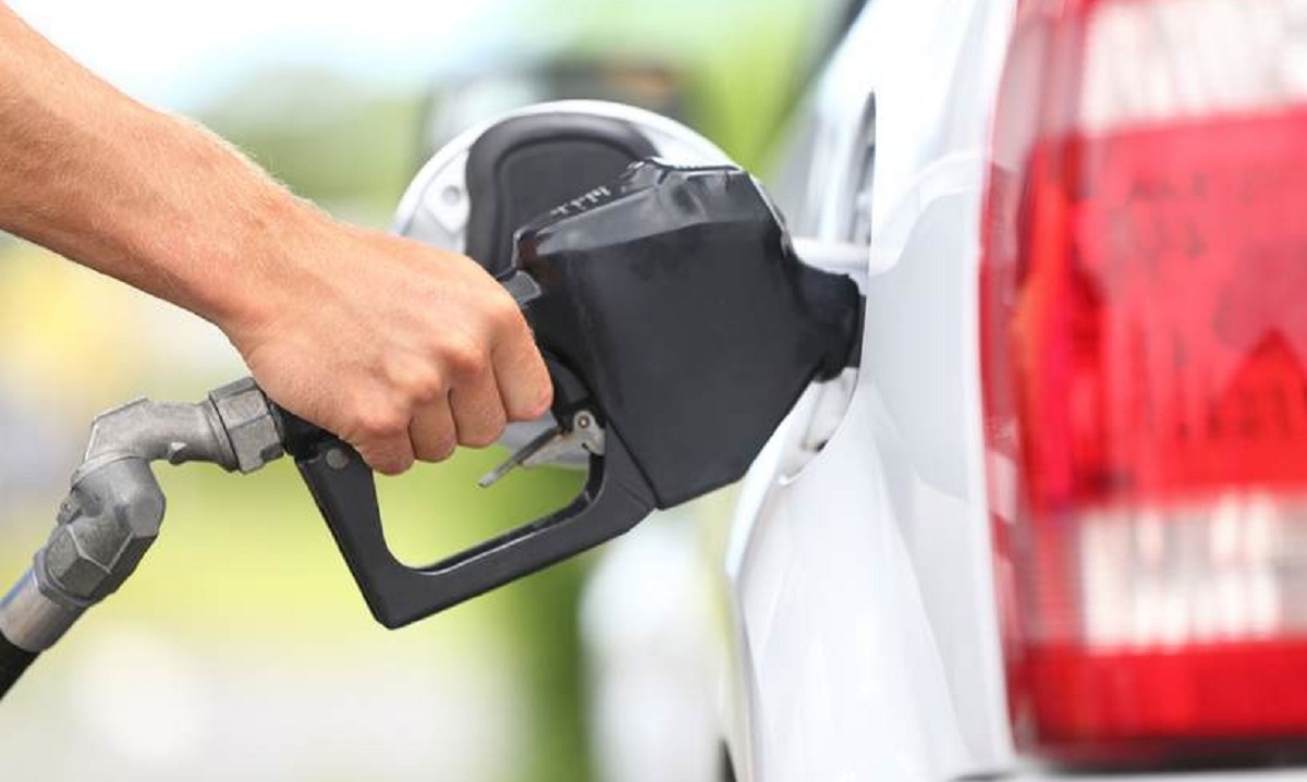Triste record: Le prix de l'essence atteint un record en Amrique du Nord...