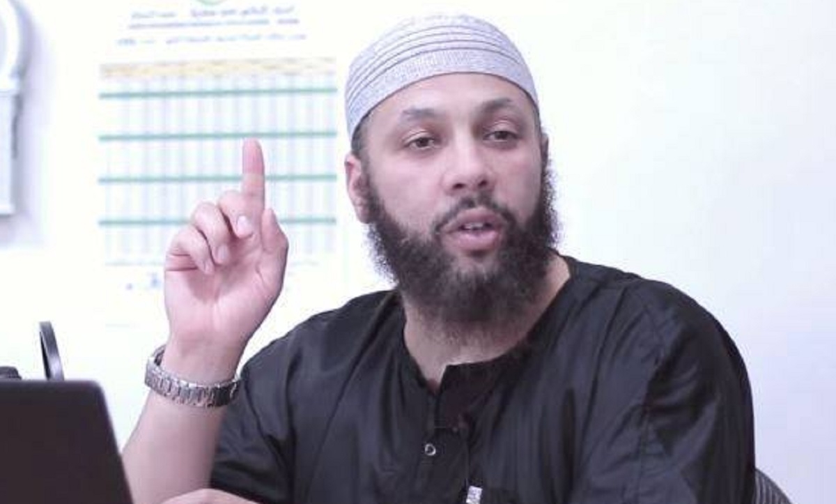 Port du voile : Un Imam montralais choque la population avec un statut Facebook controvers