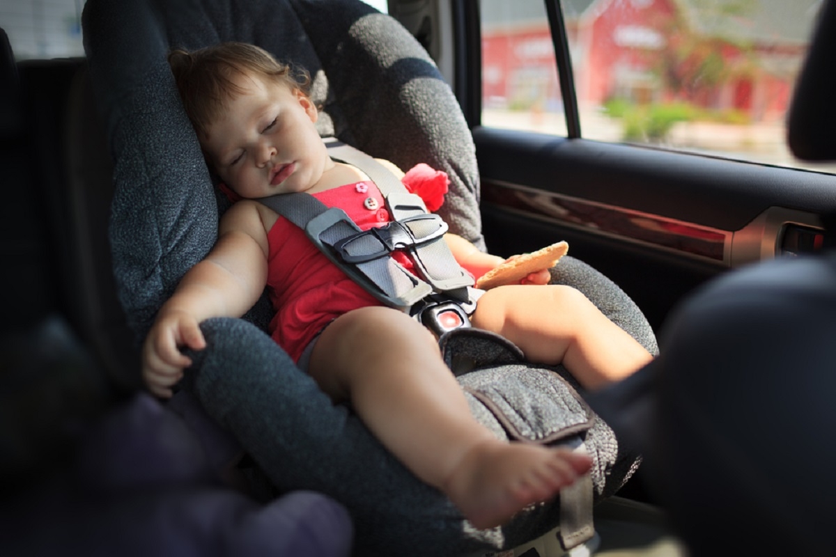 Laisser vos enfants dormir dans leur sige d'auto peut mettre leur vie en danger!
