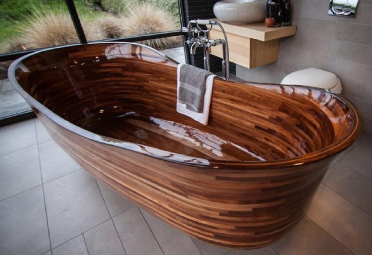 Vous serez surpris de voir  quel point ces baignoires et ces lavabos en bois sont magnifiques