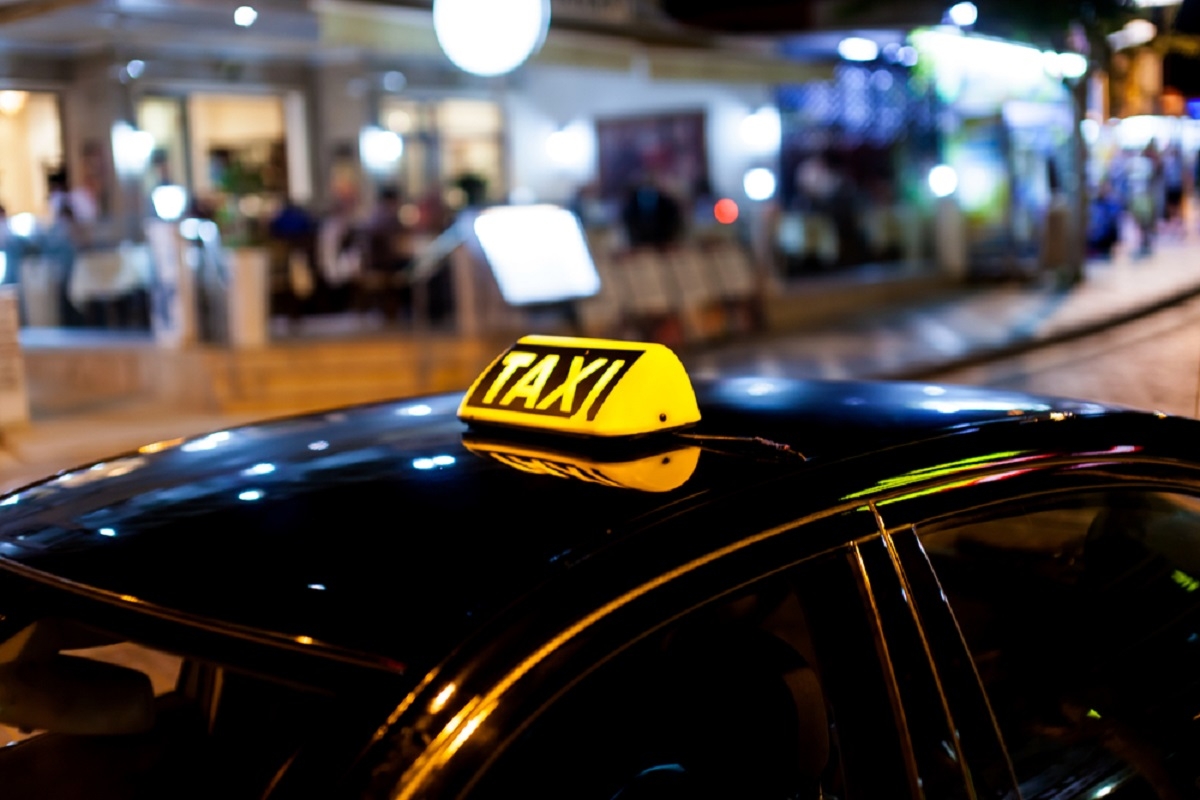 Un homme cope d'une amende de plus de 7 500 $ pour avoir fait du taxi illgalement
