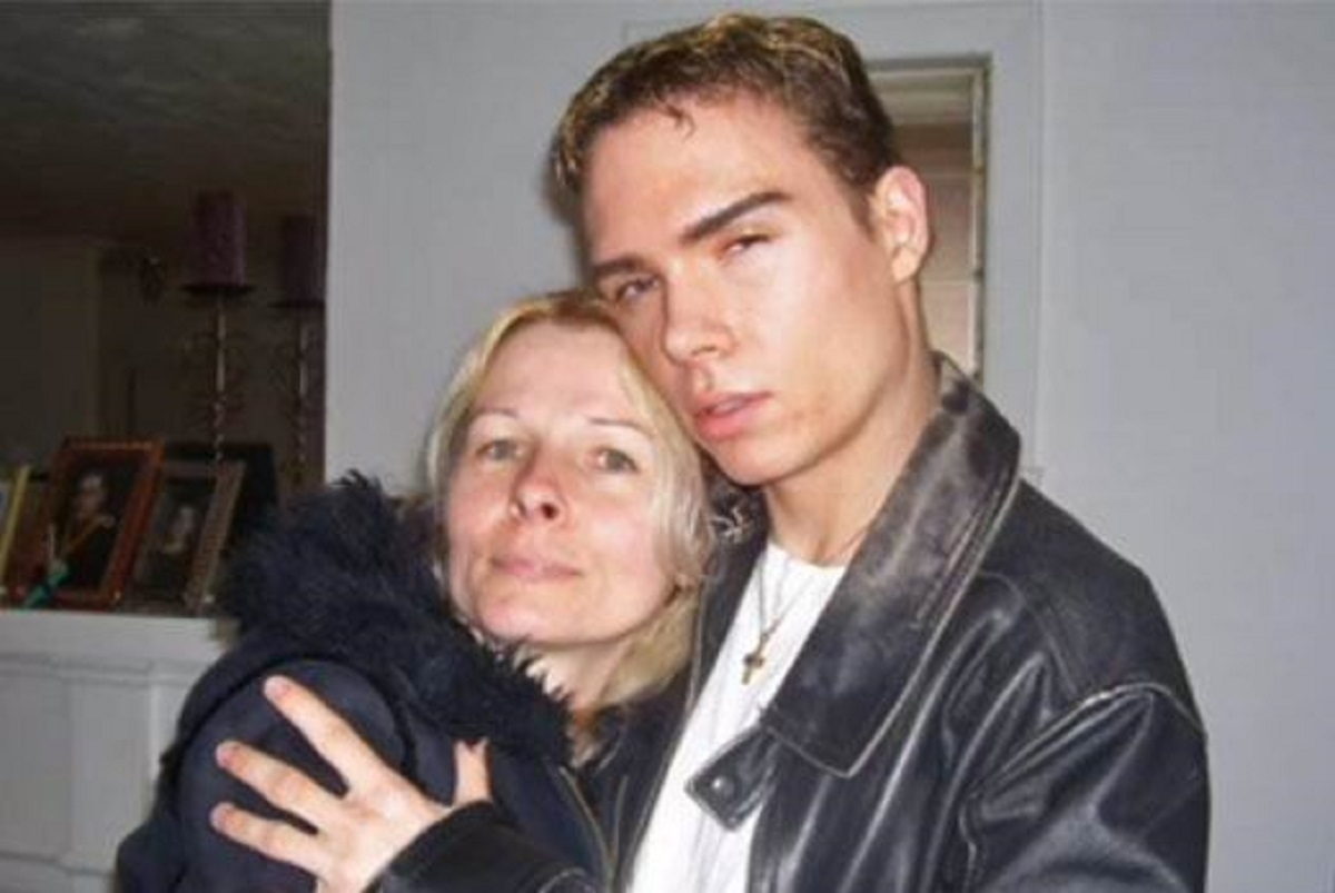 La mère de Luka Rocco Magnotta est inquiète pour la vie de son fils à cause...